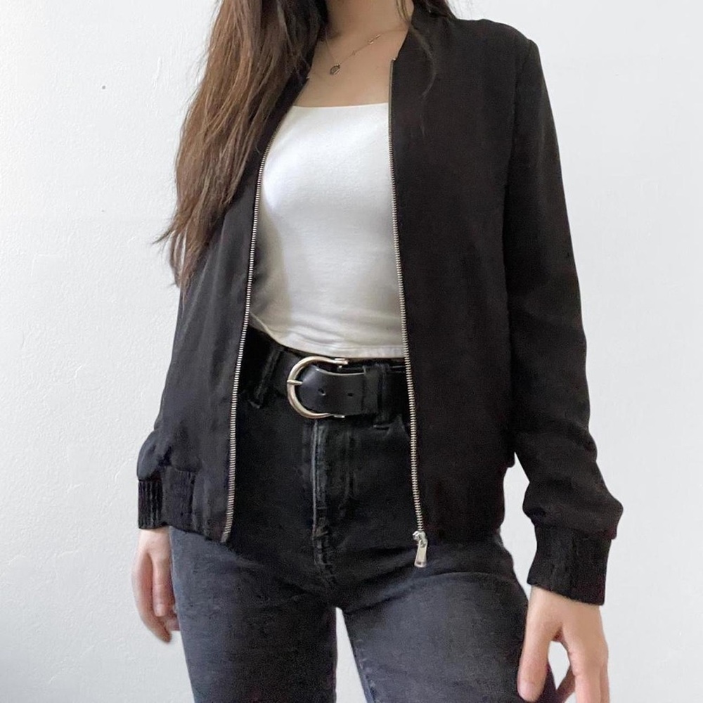 black aritzia babaton bomber jacket